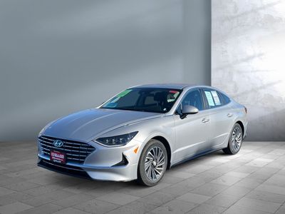 2023 Hyundai Sonata Hybrid — side profile view