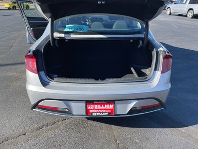 2023 Hyundai Sonata Hybrid — photo 11 view