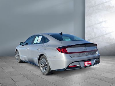 2023 Hyundai Sonata Hybrid — rear three-quarter view