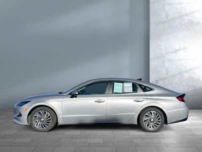 2023 Hyundai Sonata Hybrid — detail view