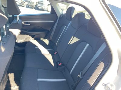 2023 Hyundai Sonata Hybrid — photo 8 view