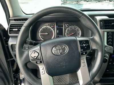 2022 Toyota 4Runner — photo 12 view