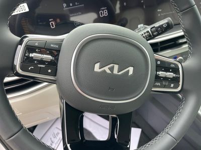 2025 Kia Sorento - Photo 13