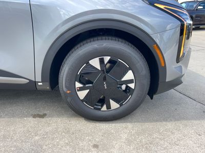 2026 Kia Sportage Hybrid — detail view