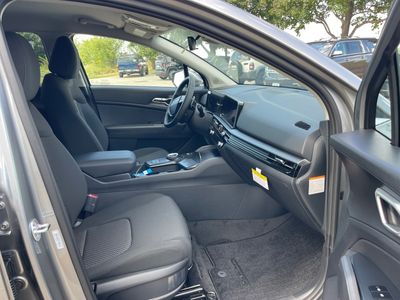 2026 Kia Sportage Hybrid — photo 10 view