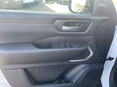 2026 Nissan Armada — photo 7 view