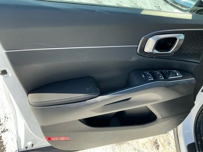 2026 Kia Sorento — photo 9 view