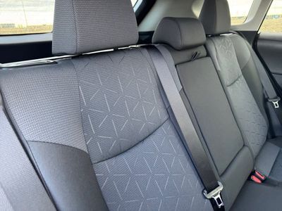 2025 Toyota RAV4 — photo 10 view