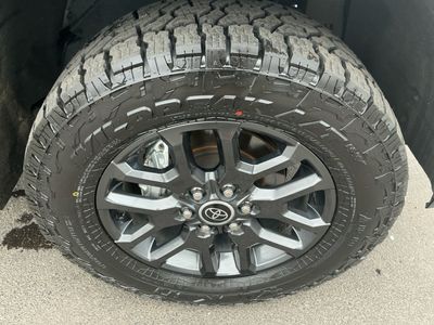 2023 Toyota Tundra 4WD — photo 12 view