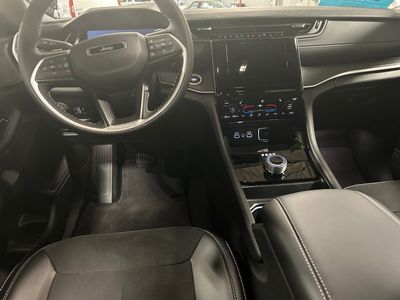 2025 Jeep Grand Cherokee L - Photo 13