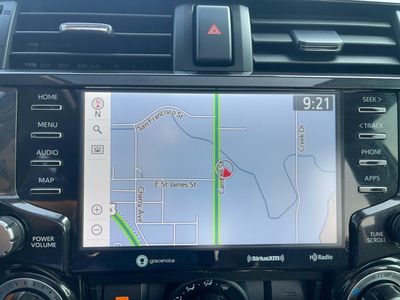 2021 Toyota 4Runner — photo 12 view