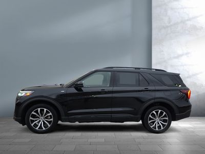 2025 Ford Explorer — interior view