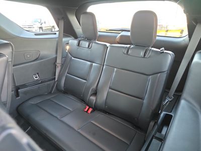 2025 Ford Explorer — photo 7 view