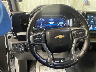 2023 Chevrolet Silverado 1500 — photo 11 view