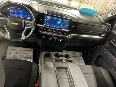 2024 Chevrolet Silverado 1500 — photo 8 view