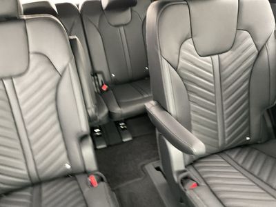 2026 Kia Sorento — photo 10 view