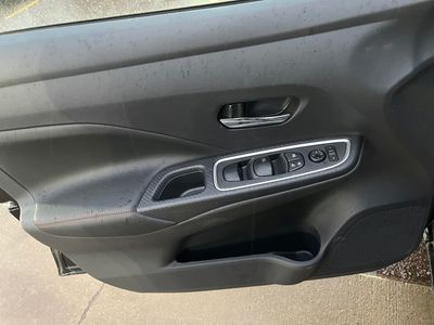 2025 Nissan Versa - Photo 12