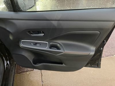 2025 Nissan Versa - Photo 7