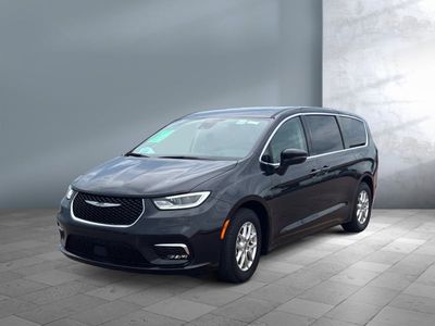 2023 Chrysler Pacifica — front three-quarter view