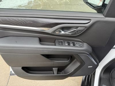 2024 GMC Yukon — photo 11 view