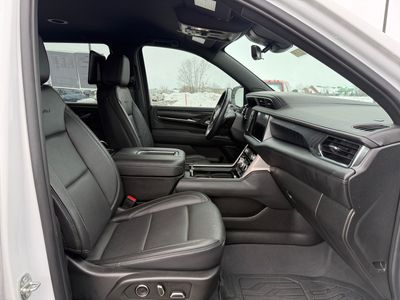 2024 GMC Yukon — photo 12 view