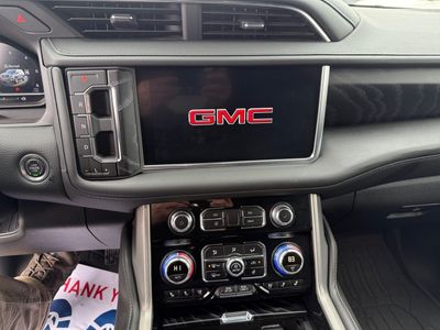 2024 GMC Yukon — photo 9 view
