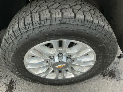 2023 Chevrolet Silverado 2500HD — photo 11 view