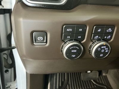 2025 GMC Sierra 1500 — photo 11 view