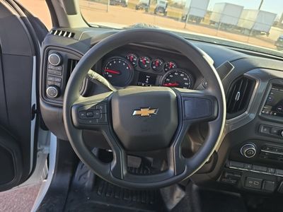 2025 Chevrolet Silverado 3500HD CC - Photo 10