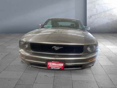 2005 Ford Mustang - Photo 3