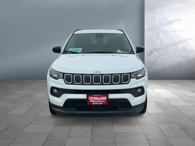 2022 Jeep Compass — front three-quarter view