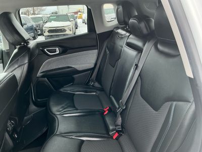 2022 Jeep Compass — detail view