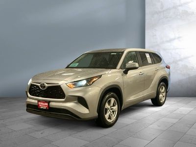 2023 Toyota Highlander - Photo 1