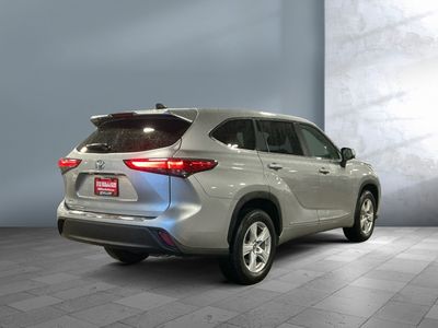 2023 Toyota Highlander - Photo 3