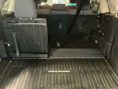 2023 Toyota Highlander - Photo 8