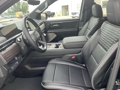 2025 GMC Sierra EV - Photo 11