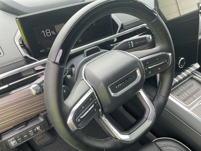 2025 GMC Sierra EV - Photo 7
