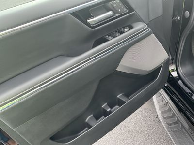 2025 GMC Sierra EV - Photo 8