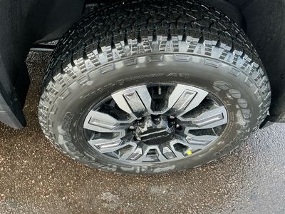2026 GMC Acadia — photo 12 view