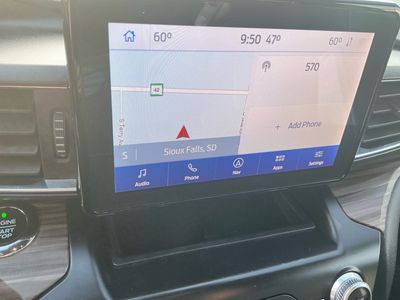 2020 Ford Explorer — photo 10 view