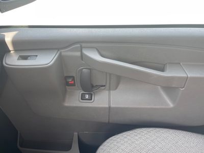2024 Chevrolet Express Passenger — photo 12 view