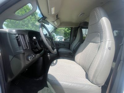 2024 Chevrolet Express Passenger — photo 10 view
