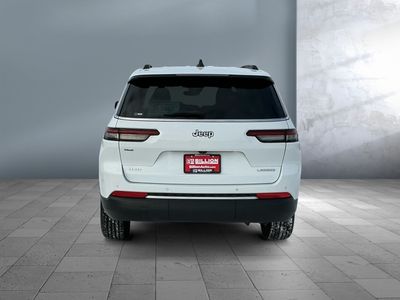 2024 Jeep Grand Cherokee L — interior view