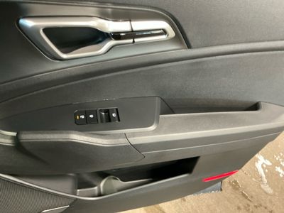 2026 Kia Sportage Hybrid - Photo 8