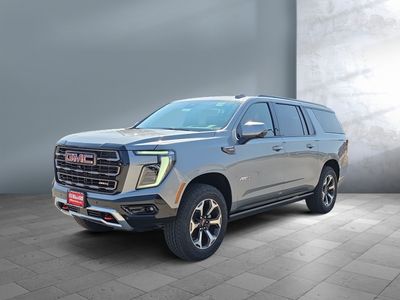 2025 GMC Yukon XL - Photo 2