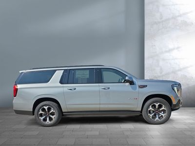 2025 GMC Yukon XL - Photo 5