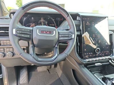 2025 GMC Yukon XL - Photo 7
