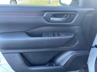 2026 Nissan Armada — photo 9 view