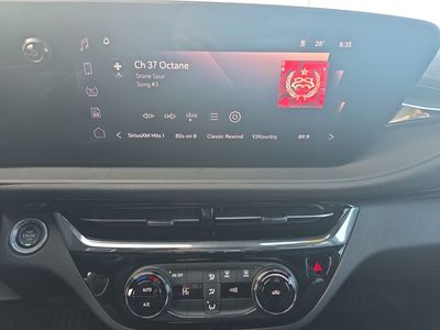 2025 Buick Envista — photo 11 view