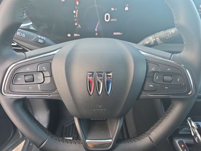 2025 Buick Envista — photo 8 view